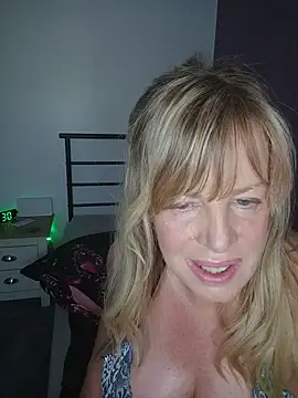 msjuicylucy1982 webcam