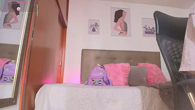 Miley_Baker webcam