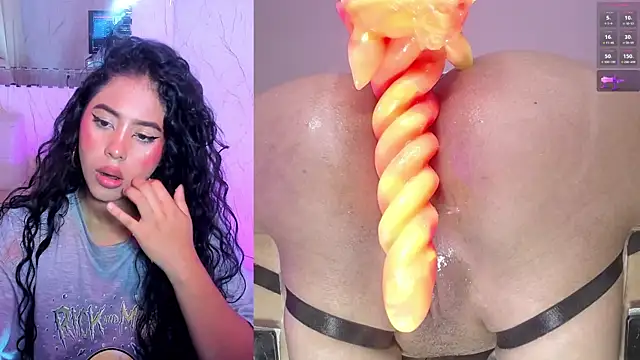 NicoleJons_ webcam