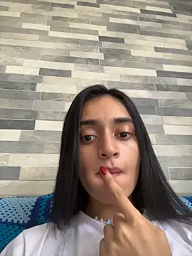 leilani_X webcam