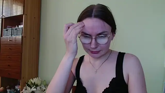 LooveELLYx webcam