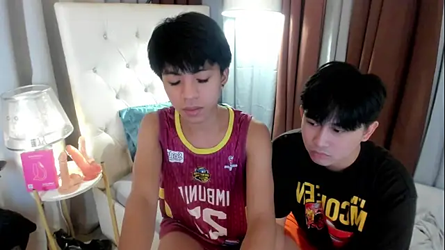davincihugecock live sex cam