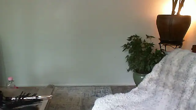 CeceilaMoon webcam