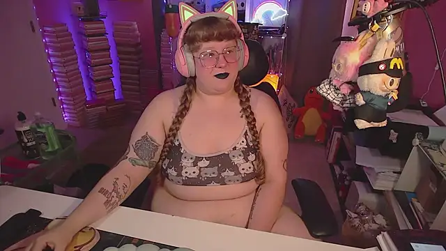 FatVeronica webcam