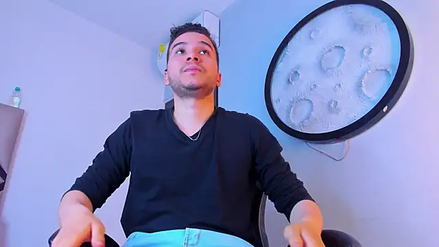 mike_257 webcam