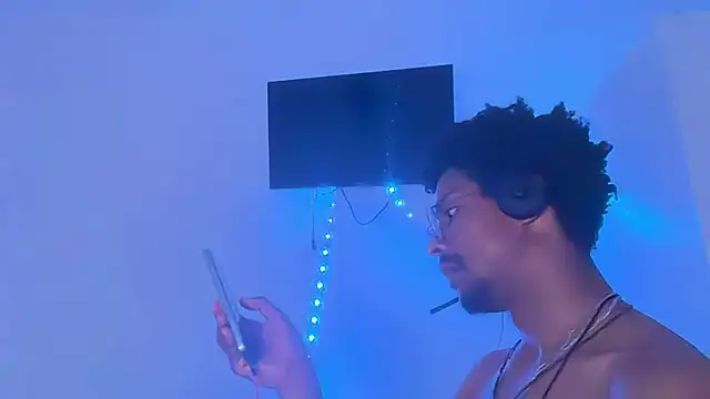 HoleBreeder webcam