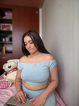 Veronica_Wins_ webcam