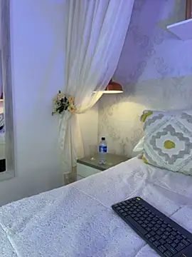 AlessiaVallmont webcam