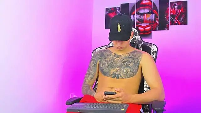 eithan_boy_ webcam