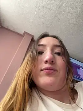 Valery_Salmons webcam