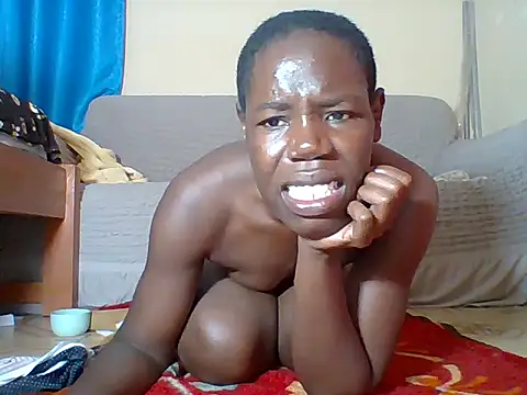 Blacksexyqueen24 live cam on StripChat