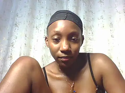 Golden_allure webcam