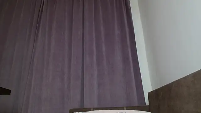 LadyMilfxxx webcam