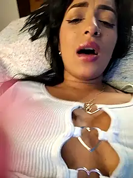 SaharQamar webcam