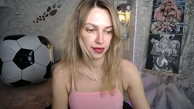 NickyAdamidi live cam on StripChat