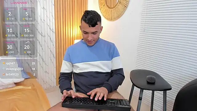 Chris_vega_ webcam