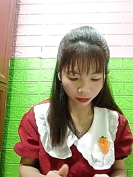 AmyLinee01 live cam on StripChat