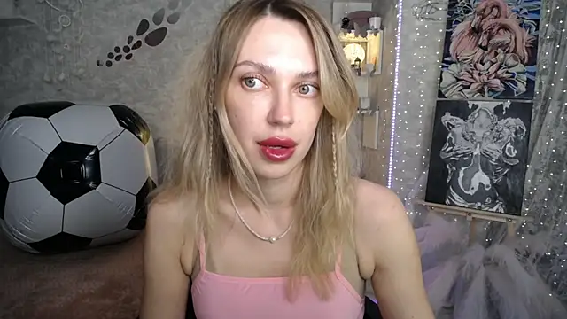NickyAdamidi live cam on StripChat