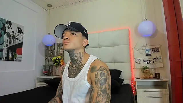 Asthon_Scoth777 webcam