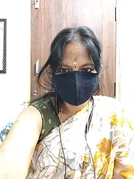 Tamil_white_beauty live cam on StripChat