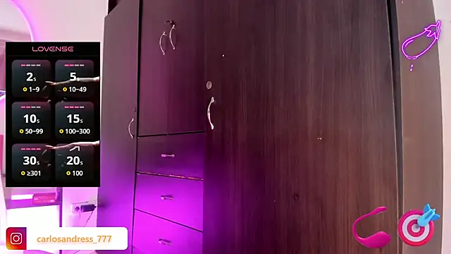 stacyfoxxx live cam on StripChat