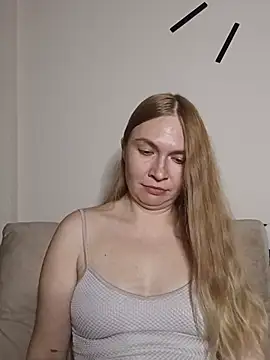 KisaVixen live cam on StripChat