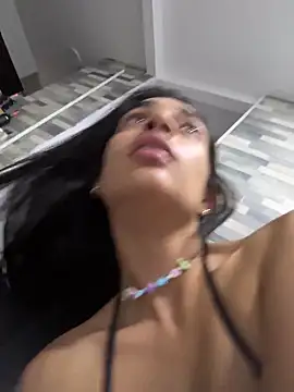leilani_X webcam