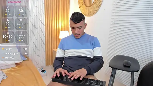 Chris_vega_ live cam on StripChat