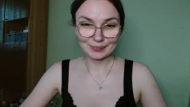 LooveELLYx webcam
