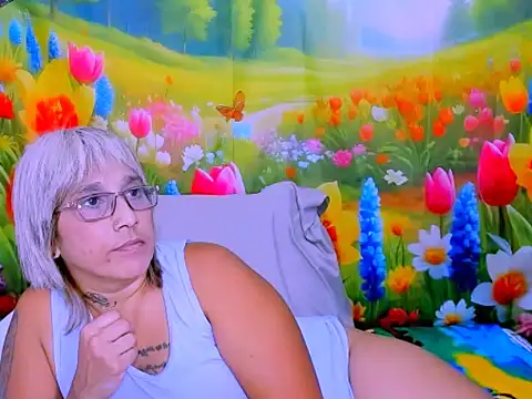 indianroxy live cam on StripChat