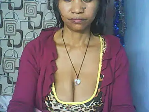 Watch nene_belle live on EroticFlix - High definition streams