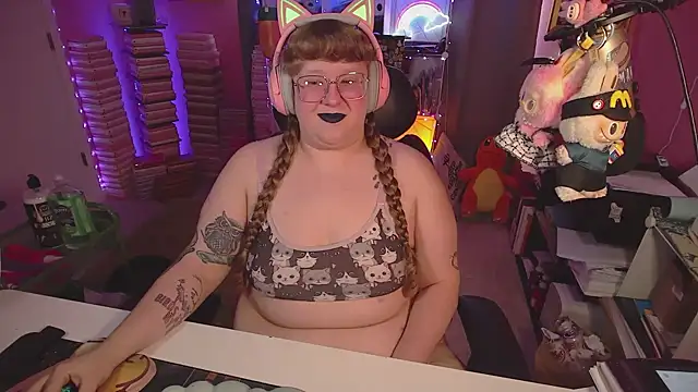 FatVeronica webcam