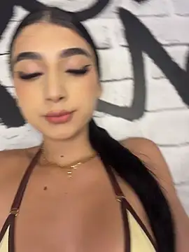 BadLilAngelXXX webcam