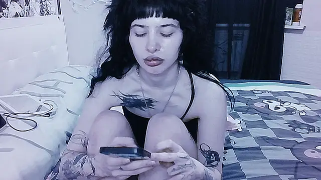 AllisonDeetz webcam
