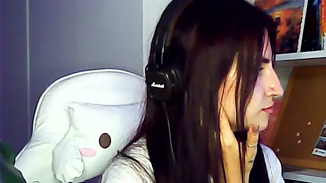 Monica_Cutersseys webcam