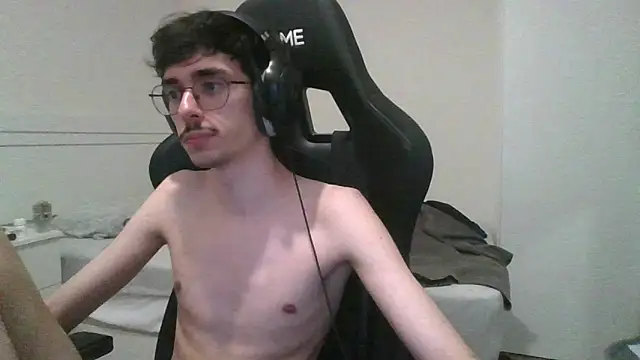 gabrielnovin17cm - GabrielNovin17cm's free webcam - UK Sex Cams