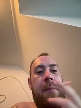 ruffy441 live cam on StripChat