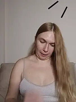 kisavixen - KisaVixen's free webcam - UK Sex Cams