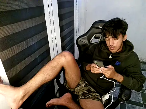 Spicy_RowyCam webcam