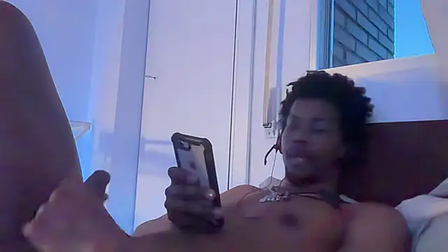 HoleBreeder live cam on StripChat