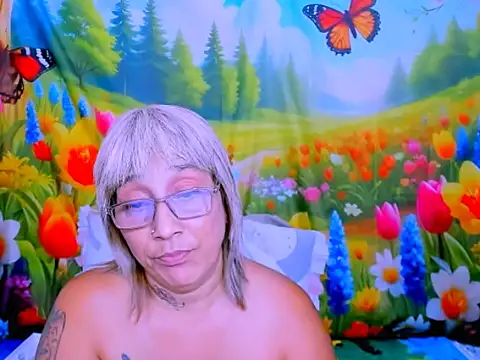 indianroxy webcam