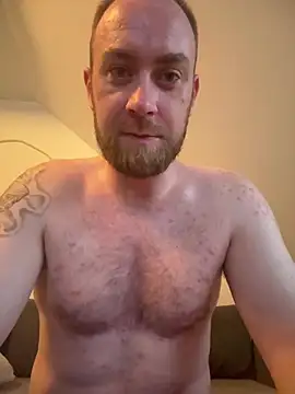 ruffy441 live cam on StripChat