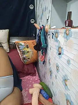 tina8th live cam on StripChat