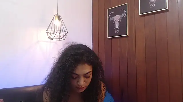 Aurora_ath live cam on StripChat