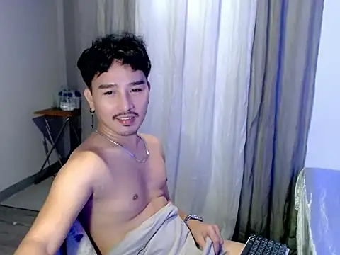 Asian_bigboy live cam on StripChat