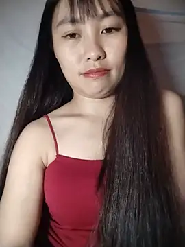 Cherry-squirtt live cam on StripChat