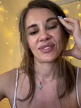 LucieMack live cam on StripChat