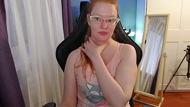 Lady_Inari webcam