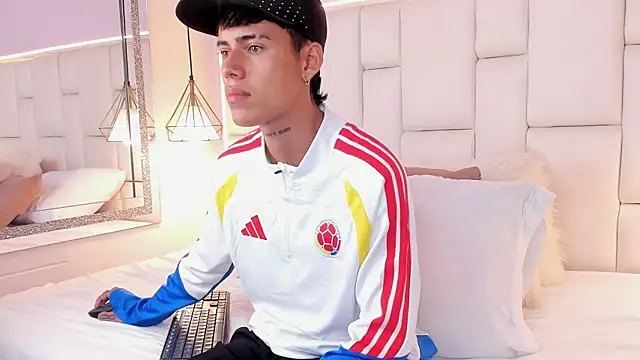 JacobFerrer live sex cam