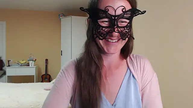 RebeccaSwan live cam on StripChat